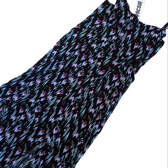 🛍️ NWT VOLCOM DRESS WITH SLITS - Picture 3 of 3